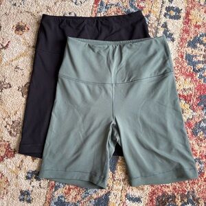 90 Degree By Reflex - 2 Pack Biker Shorts - Black & Green - Size S